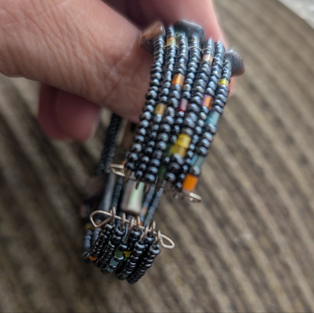 Black Seed Bead Memory Wire Bracelet Gothic Boho Wrap Bracelet Y2K Jewelry - Picture 3 of 4